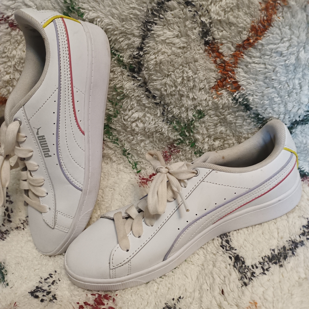Puma Womans White Sneakers
